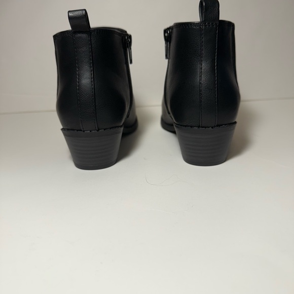 Old Navy Black Ankle Booties - Picture 4 of 6